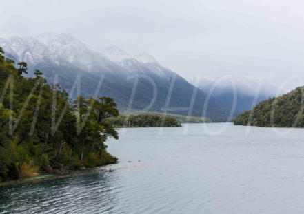 Lago Correntoso