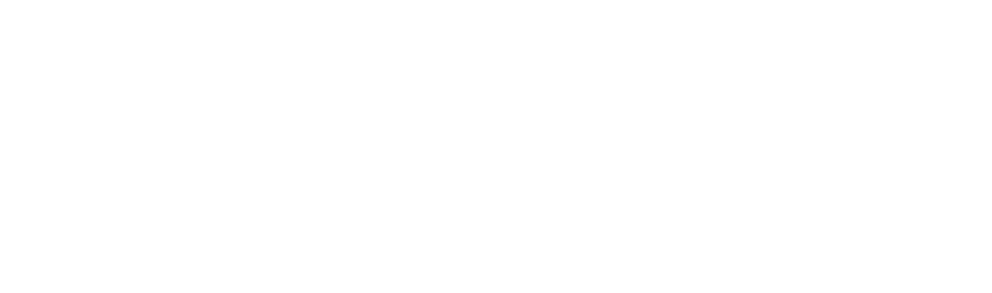 Immer wieder zwischendrin tauchen die Zinnen der mächtigen Torres Türme hinter Wald oder Steinfeldern auf. Quert man als Letztes ein Moränenfeld steht man vor diesem riesigen Talkessel, der nicht nur von den bekannten Türmen sondern einer ganzen Bergkette umrahmt wird. Zu deren Füssen befindet sich ein kleiner See, der der ganzen Szene sein i-Tüpfelchen aufsetzt. Szene ist vielleicht nicht das richtige Wort, denn es ist eine bombastische, atemberaubende, massive und Ehrfurcht einflössende Bergwelt. Da bleibt der Atem nicht nur wegen des steilen Aufstiegs weg. Leider kann keine Fotografie die Monströsität dieser Berge wieder geben. Immer wieder zwischendrin tauchen die Zinnen der mächtigen Torres Türme hinter Wald oder Steinfeldern auf. Quert man als Letztes ein Moränenfeld steht man vor diesem riesigen Talkessel, der nicht nur von den bekannten Türmen sondern einer ganzen Bergkette umrahmt wird. Zu deren Füssen befindet sich ein kleiner See, der der ganzen Szene sein i-Tüpfelchen aufsetzt. Szene ist vielleicht nicht das richtige Wort, denn es ist eine bombastische, atemberaubende, massive und Ehrfurcht einflössende Bergwelt. Da bleibt der Atem nicht nur wegen des steilen Aufstiegs weg. Leider kann keine Fotografie die Monströsität dieser Berge wieder geben.